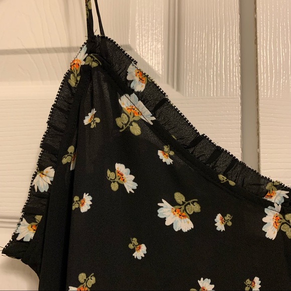 Floral LOFT sleeveless blouse, Size L - Picture 7 of 7